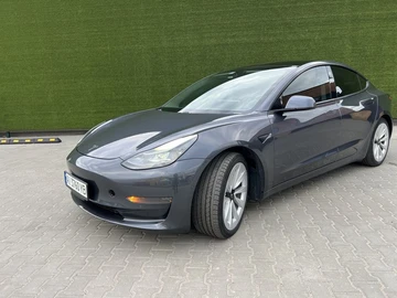 Авто Tesla Model 3 2021 № 8735599