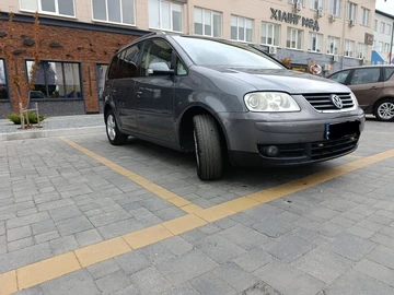 Авто Volkswagen Touran 2005 № 8736075