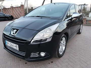 Авто Peugeot 5008 2010 № 8736138
