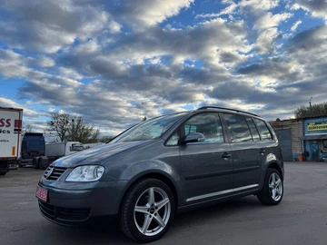 Авто Volkswagen Touran 2004 № 8736177