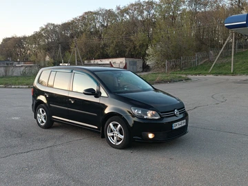 Авто Volkswagen Touran 2012 № 8736192