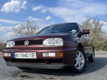 Авто Volkswagen Golf 1996 № 8736197