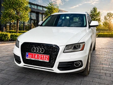 Авто Audi Q5 2015 № 8736248