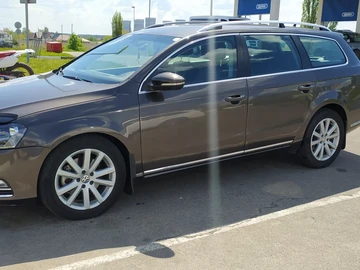 Авто Volkswagen Passat Variant 2012 № 8736253