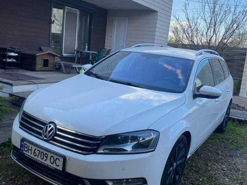 Авто Volkswagen Passat Variant 2012 № 8736305