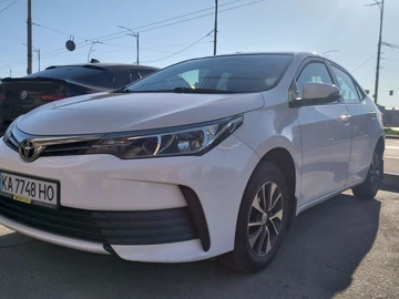 Авто Toyota Corolla 2017 № 8736353