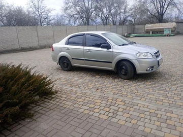 Авто Chevrolet Aveo 2008 № 8736456