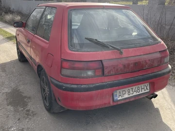 Авто Mazda 323 1993 № 8736919