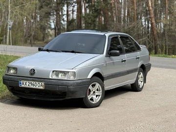 Авто Volkswagen Passat Sedan 1991 № 8736999