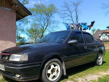 Авто Opel Vectra 1993 № 8737141