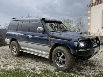 Авто Mitsubishi Pajero 2000 № 8737221