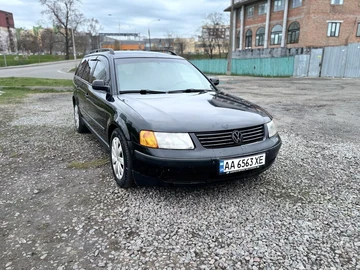 Авто Volkswagen Passat Variant 1999 № 8737322