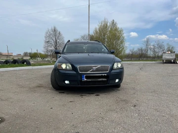 Авто Volvo V50 2005 № 8737390