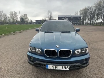 Авто BMW X5 2002 № 8737470