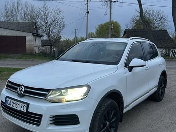 Авто Volkswagen Touareg 2013 № 8737627