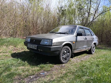 Авто ВАЗ 21099 1991 № 8737635