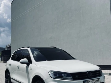 Авто Volkswagen Touareg 2016 № 8737667