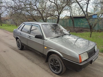 Авто ВАЗ 21099 1991 № 8737749