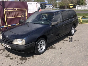 Авто Opel Omega 1989 № 8737759