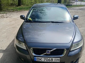 Авто Volvo V50 2009 № 8737916