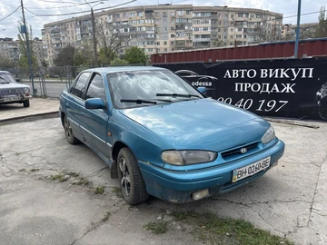 Авто Hyundai Lantra 1994 № 8738052