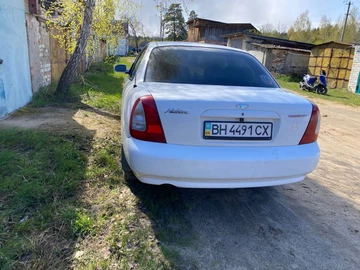 Авто Daewoo Nubira 1999 № 8738157