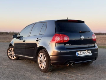Авто Volkswagen Golf 2005 № 8738204