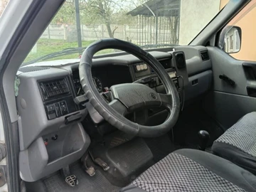 Авто Volkswagen Transporter 1993 № 8738258