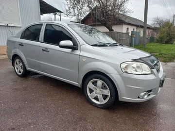 Авто Chevrolet Aveo 2008 № 8738266
