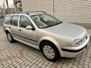 Авто Volkswagen Golf 2002 № 8738311