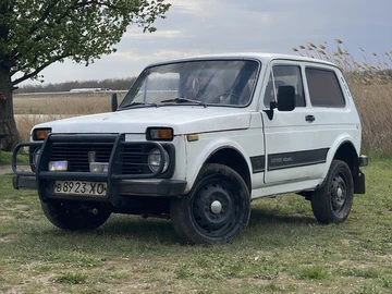 Авто ВАЗ 2121 1989 № 8738320