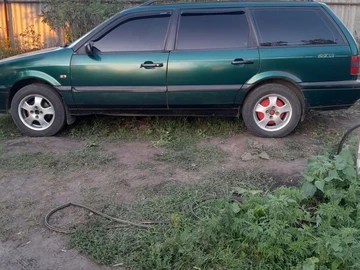 Авто Volkswagen Passat Variant 1996 № 8738476