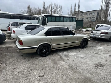 Авто BMW 5 Серия 1993 № 8738485