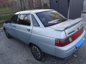 Авто ВАЗ 2110 2001 № 8738502