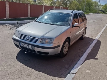Авто Volkswagen Golf 2000 № 8738571