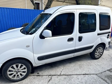 Авто Renault Kangoo Passenger 2008 № 8738600