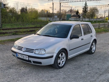 Авто Volkswagen Golf 1999 № 8738713