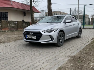 Авто Hyundai Elantra 2016 № 8738934
