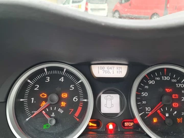 Авто Renault 5 2007 № 8738979