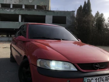 Авто Opel Vectra 1997 № 8739011