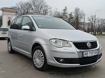 Авто Volkswagen Touran 2007 № 8739016