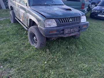 Авто Mitsubishi L 200 2004 № 8739069