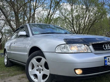 Авто Audi A4 2000 № 8739070