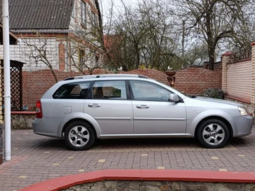 Авто Chevrolet Lacetti 2010 № 8739371