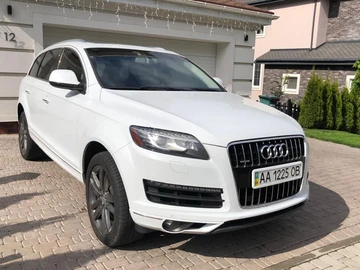 Авто Audi Q7 2012 № 8739400