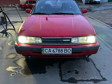 Авто Mazda 626 1988 № 8739465