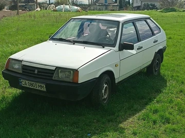 Авто ВАЗ 2109 1991 № 8739518