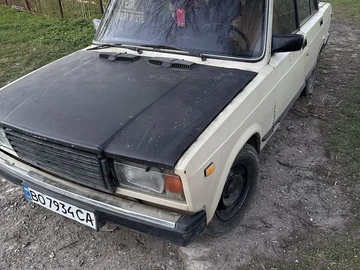 Авто ВАЗ 2107 1989 № 8739555