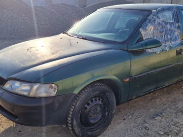 Авто Opel Vectra 2000 № 8739608