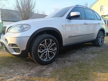 Авто BMW X5 2012 № 8739625